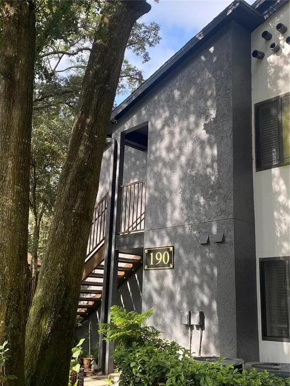 MLS: P4917461 Condo For Sale