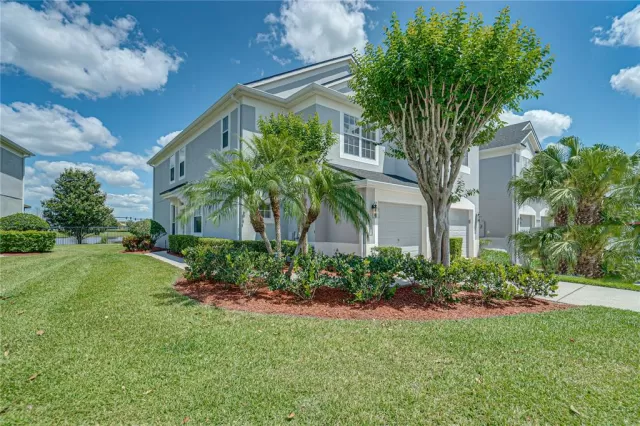 MLS: P4920524 Condo For Sale