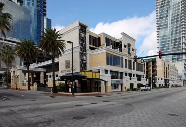 MLS: P4928492 Condo For Sale