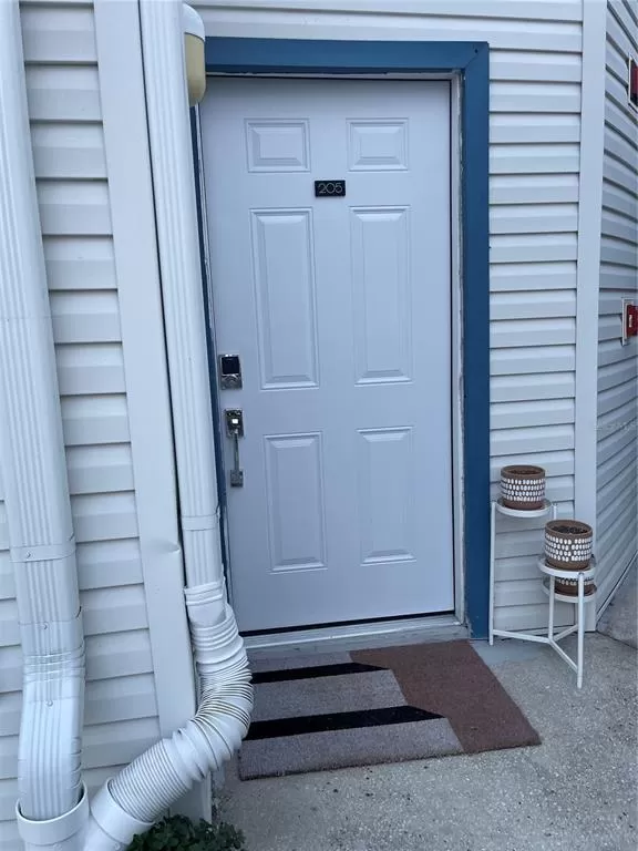 MLS: P4934639 Condo For Sale