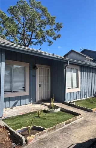 Photo #1: P4937640 Listing 