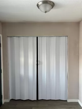 Photo #3: P4937641 Listing 