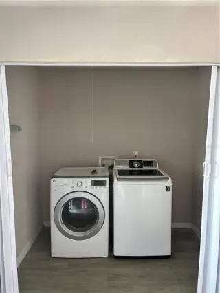 Photo #4: P4937641 Listing 