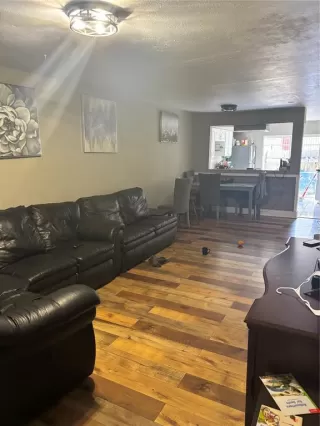 Photo #1: P4937677 Listing 