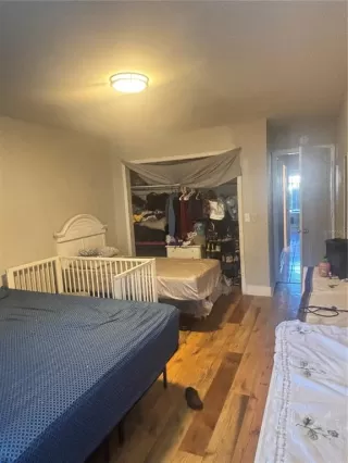 Photo #4: P4937677 Listing 