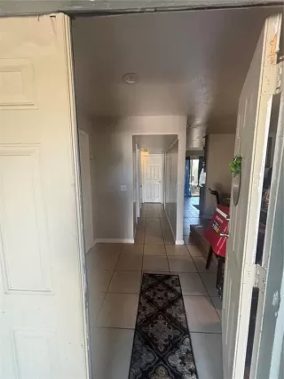 Photo #1: P4937679 Listing