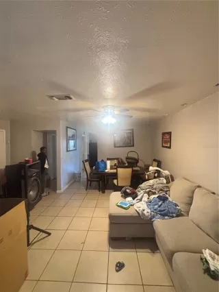 Photo #2: P4937679 Listing