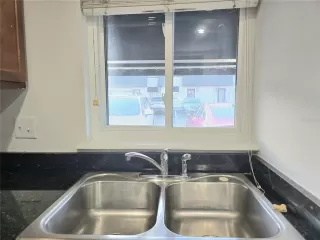 Photo #5: P4937682 Listing