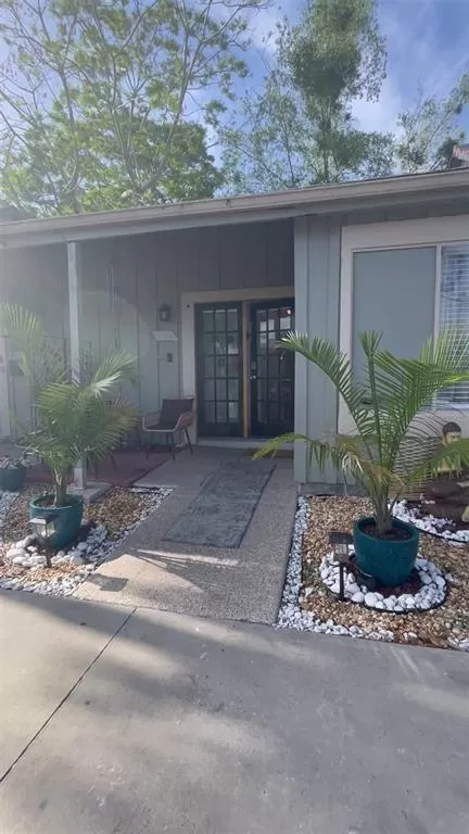 MLS: P4937689 Condo For Sale