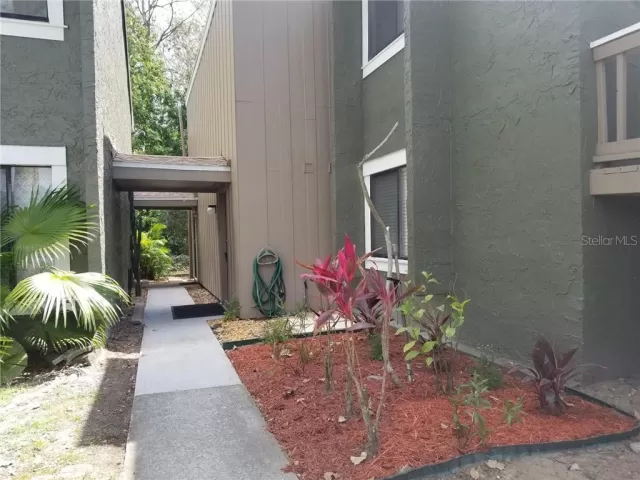 MLS: R4904614 Condo For Sale