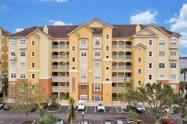 MLS: R4905961 Condo For Sale