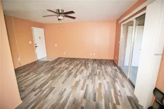 Photo #5: R4909223 Listing 