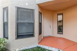 Photo #3: R4909966 Listing