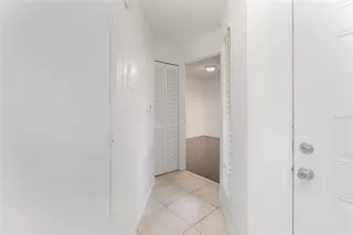 Photo #5: R4909966 Listing