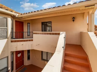 Photo #1: R4909968 Listing 