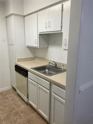 Photo #3: R4910137 Listing 