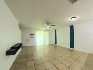 Photo #3: R4910464 Listing 