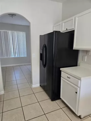 Photo #5: R4910545 Listing 