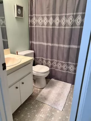 Photo #4: R4910549 Listing 