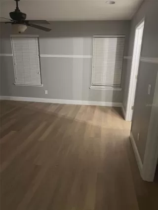 Photo #4: R4910587 Listing 