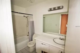 Photo #6: R4910738 Listing 