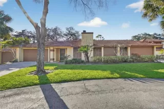 Photo #1: R4910923 Listing 