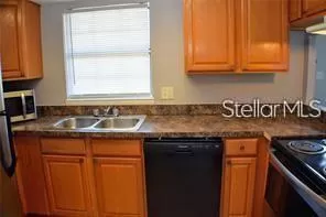 Photo #1: R4911527 Listing 