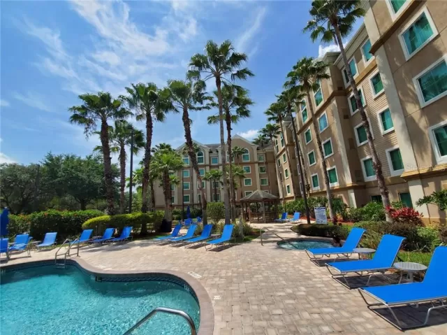 MLS: S5032917 Condo For Sale