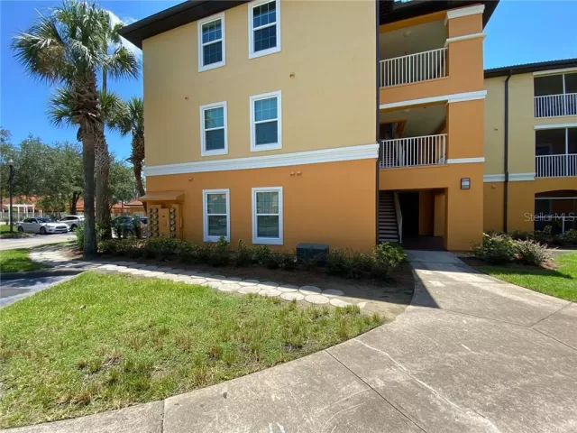 MLS: S5038382 Condo For Sale