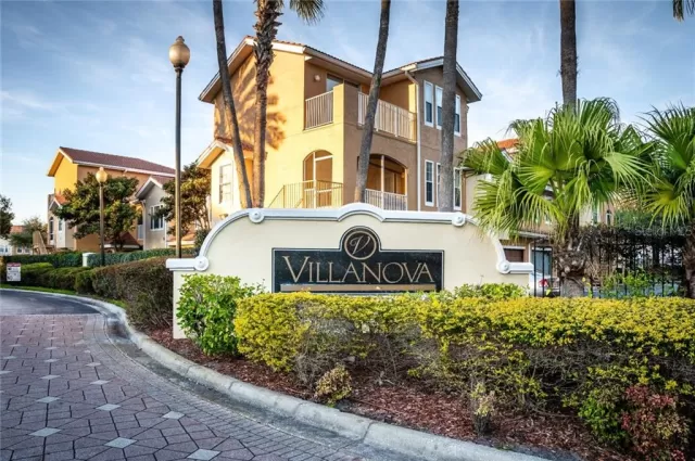 MLS: S5044625 Condo For Sale