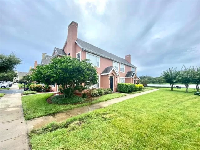 MLS: S5047232 Condo For Sale