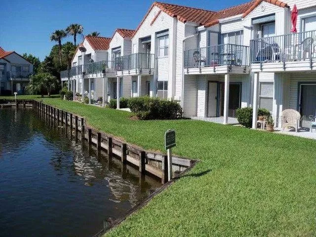 MLS: S5048240 Condo For Sale