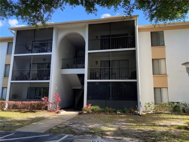 MLS: S5049944 Condo For Sale