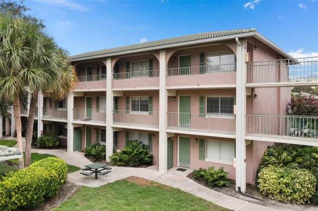 MLS: S5055676 Condo For Sale