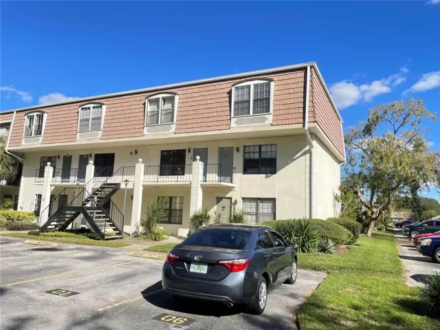 MLS: S5059293 Condo For Sale