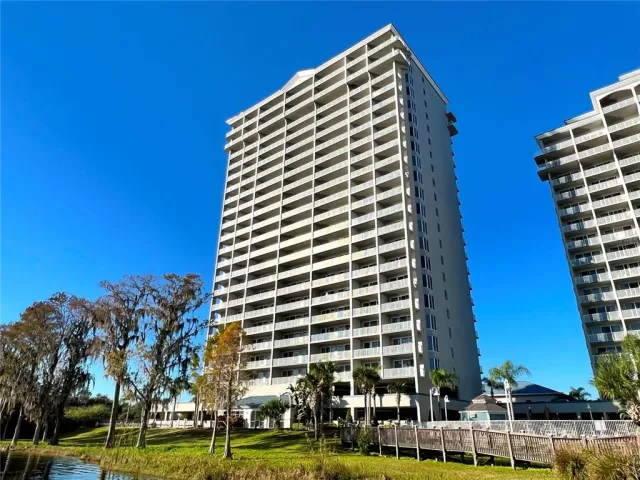 MLS: S5061598 Condo For Sale