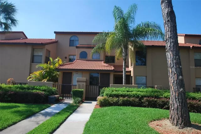 MLS: S5064853 Condo For Sale