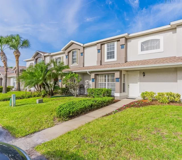 MLS: S5065894 Condo For Sale