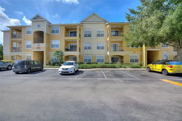 MLS: S5074481 Condo For Sale