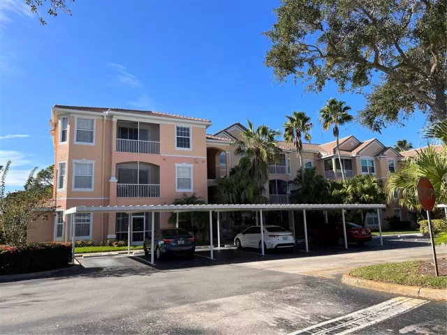 MLS: S5077626 Condo For Sale