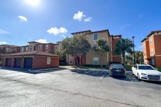 MLS: S5078482 Condo For Sale
