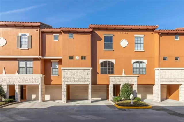 MLS: S5079706 Condo For Sale