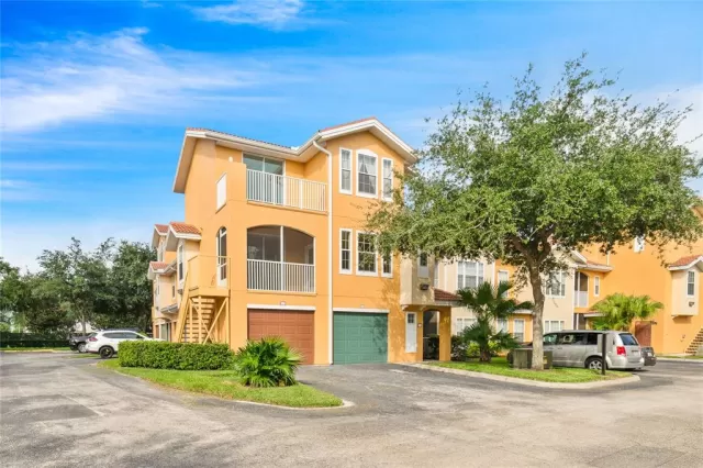 MLS: S5086374 Condo For Sale