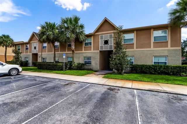 MLS: S5088204 Condo For Sale