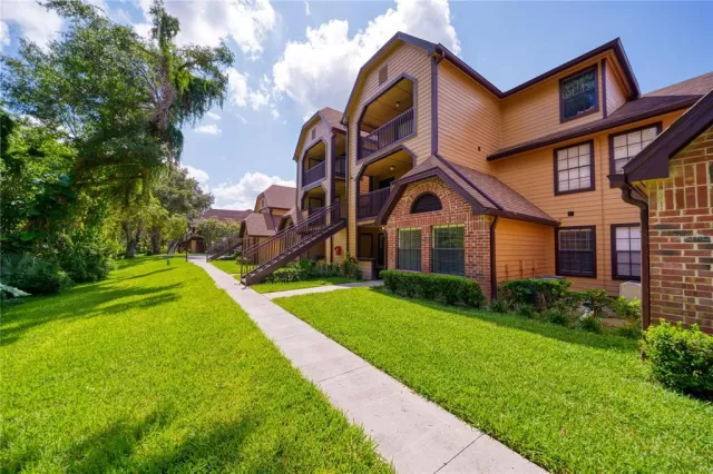 MLS: S5089380 Condo For Sale