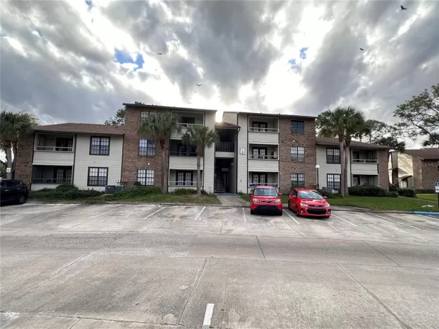 MLS: S5097101 Condo For Sale