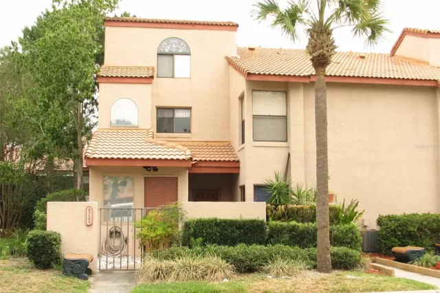 MLS: S5097127 Condo For Sale