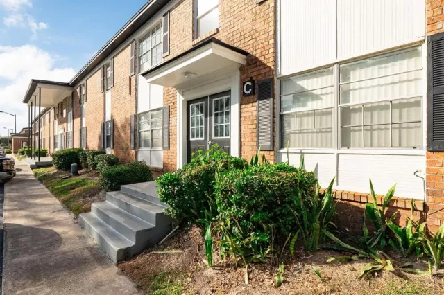 MLS: S5097760 Condo For Sale