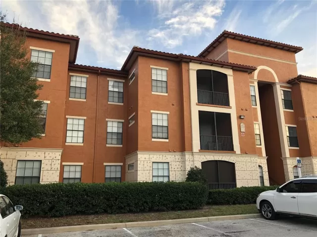MLS: S5100203 Condo For Sale