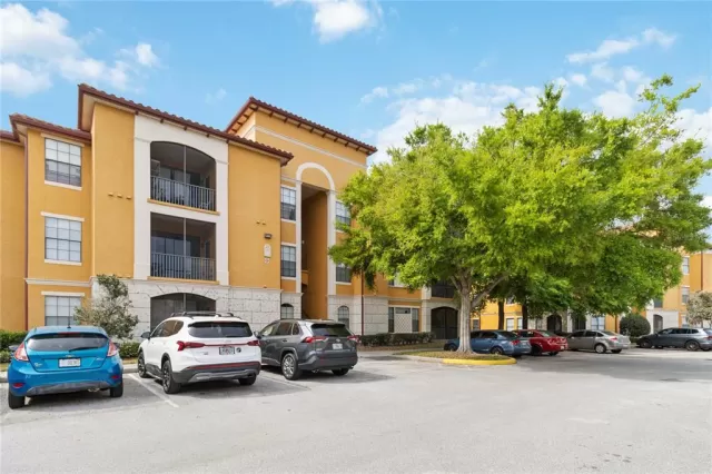 MLS: S5100612 Condo For Sale